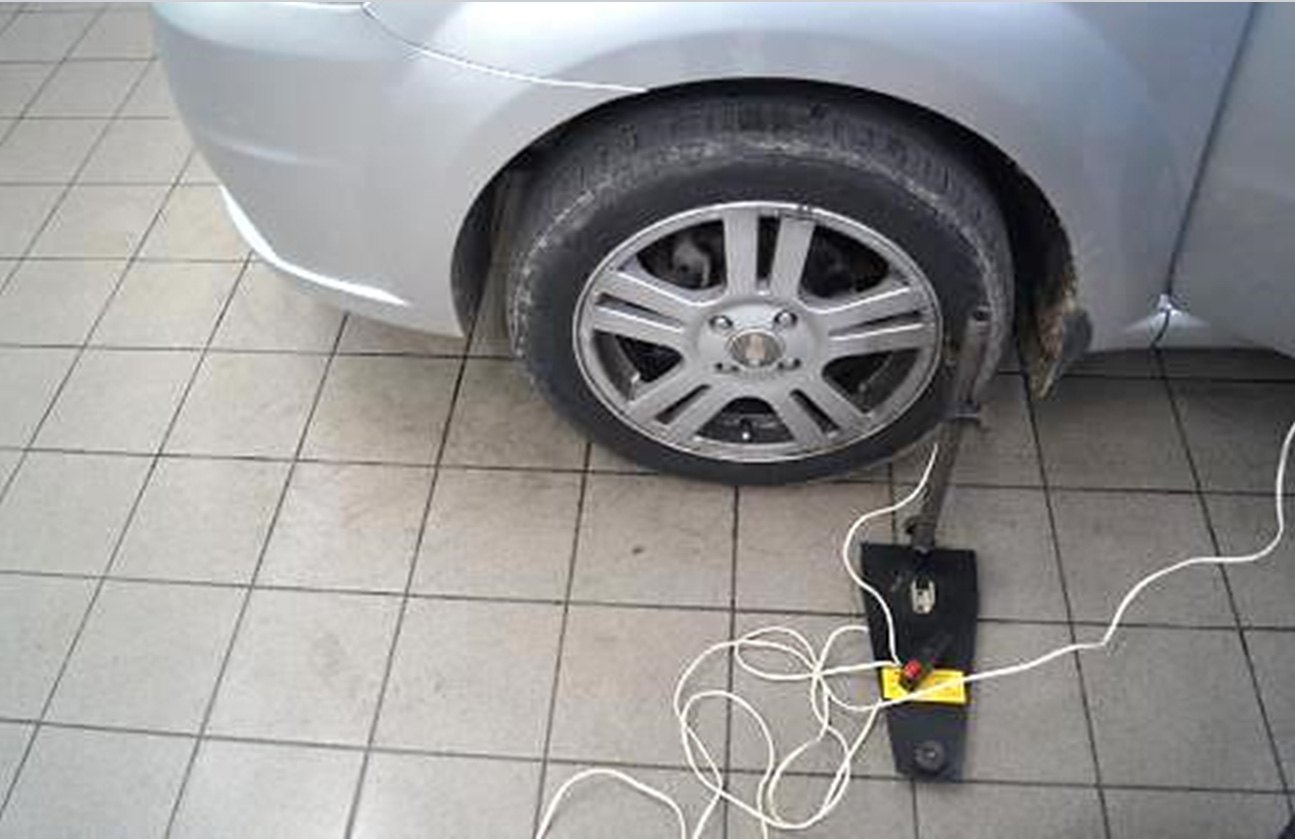 Люфт в рулеовм колесе