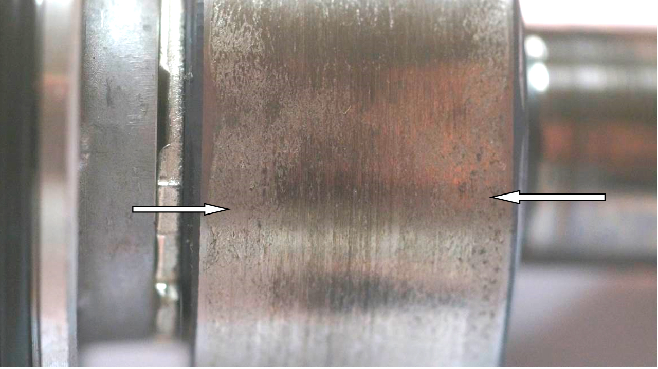 Фото 34. Износ кулачка с выкрашиванием металла зафиксирован по краям