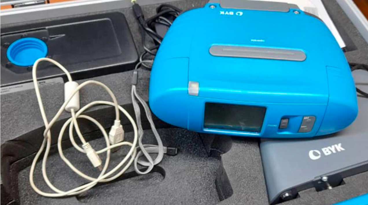 Фото 3. Спектрофотометр