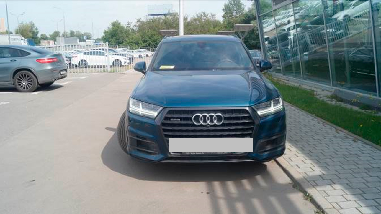 Фото 1. Вид автомобиля спереди