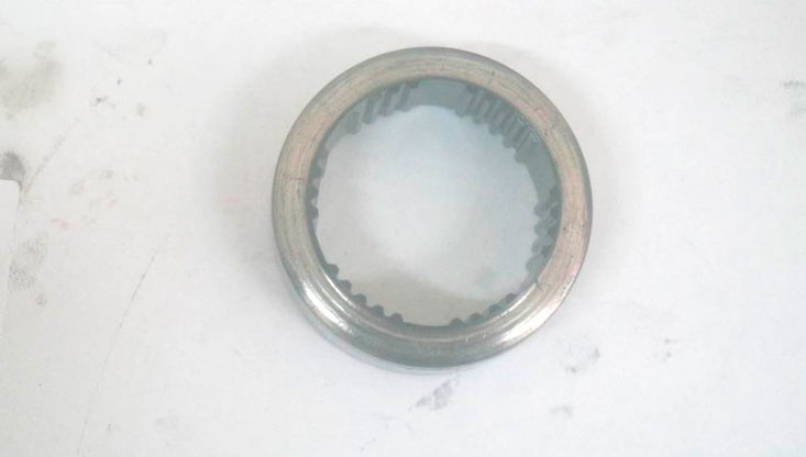 Фото 15. Износ и стачивание металла торцевой части ступицы