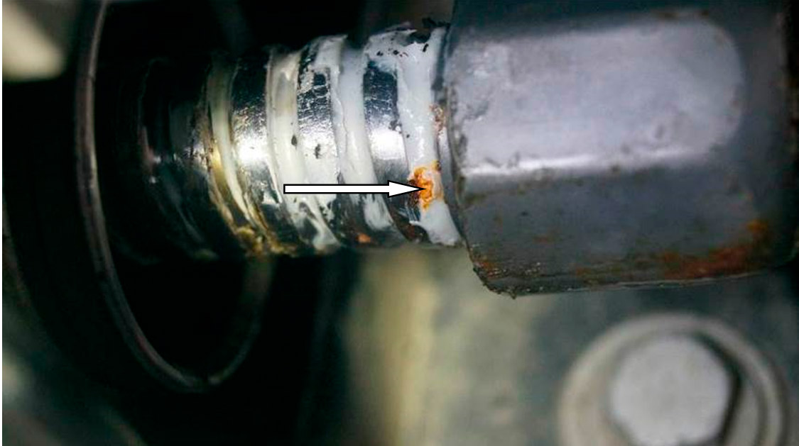 Фото 16. Коррозийные наложения.