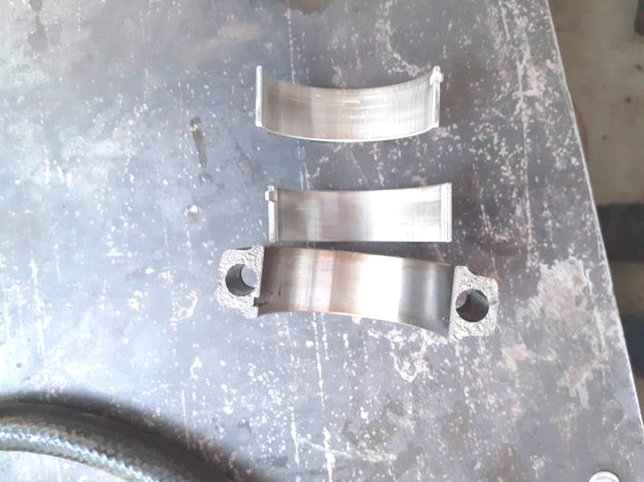 Фото 24. Шатунные вкладыши 2-го цилиндра не имеют значительного износа.