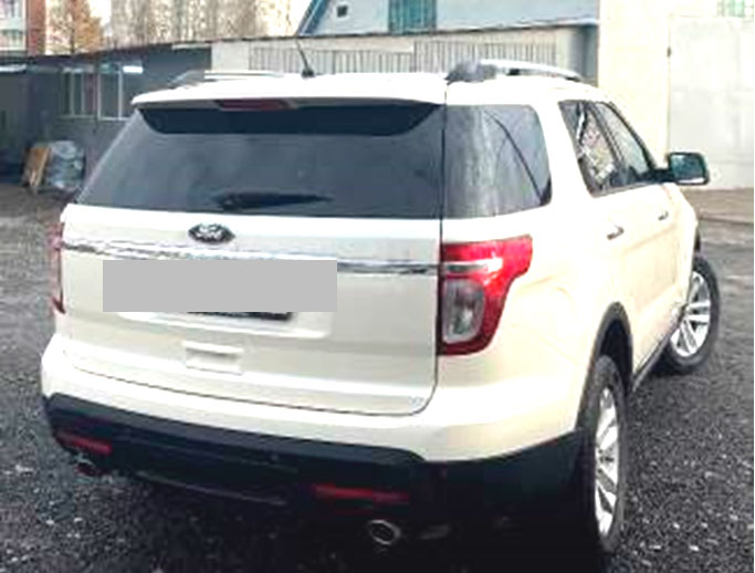 Фото 2. Внешний вид автомобиля со стороны пятой (задней) двери.