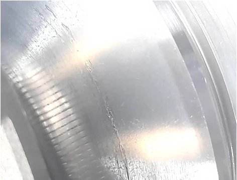 Фото 24. Задиры на поверхности конуса