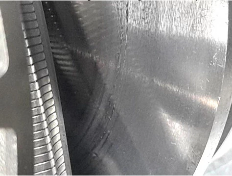 Фото 25. Задиры на поверхности конуса