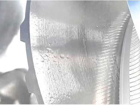 Фото 27. Задиры на поверхности конуса