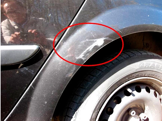 Фото 4. Повреждения на автомобиле Рено Меган II