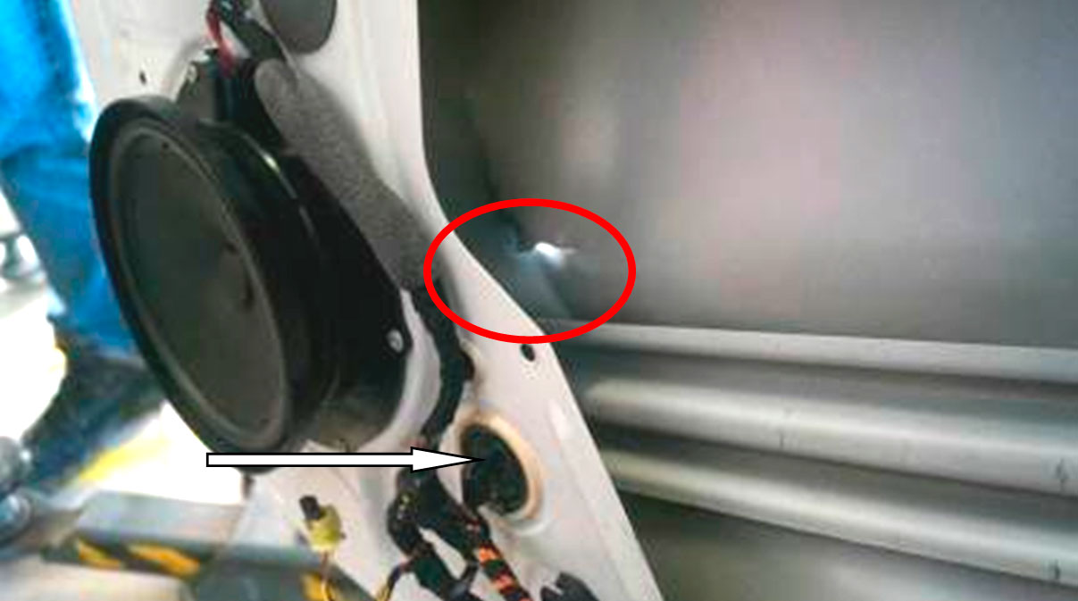 Не раскрылись боковые подушки безопасности