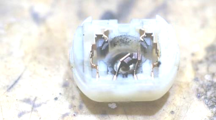 Сгорел замок в двери автомобиля SKODA SUPERB